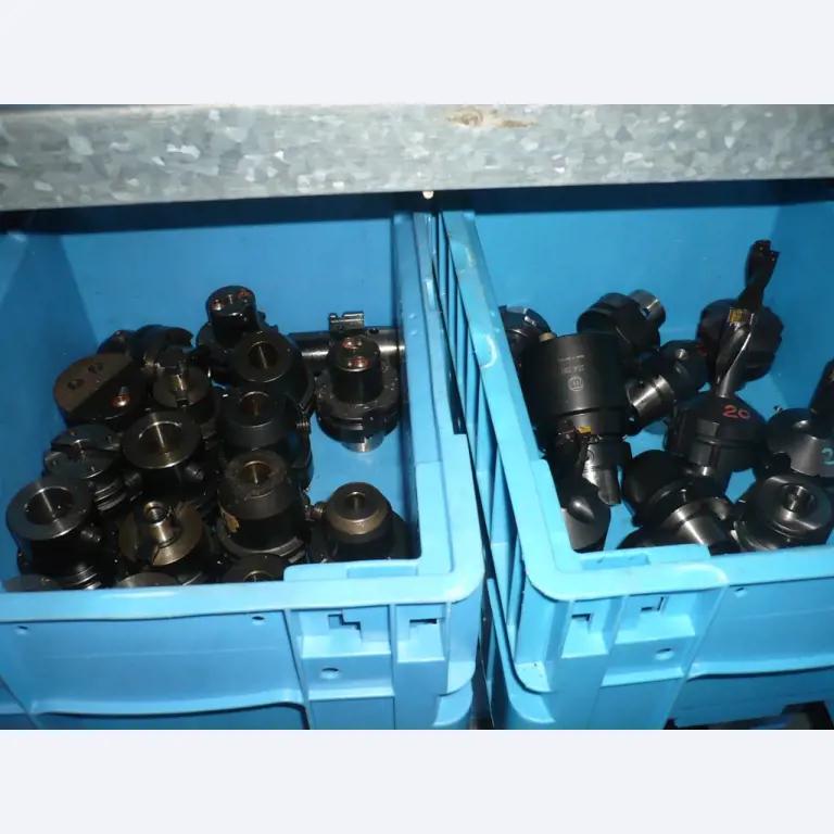 Tornos e fresadoras CNC, rectificadoras CNC, centros de maquinagem CNC-2