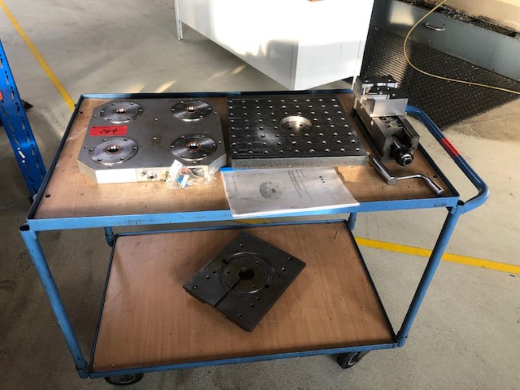 Tornos e fresadoras CNC, rectificadoras CNC, centros de maquinagem CNC-1