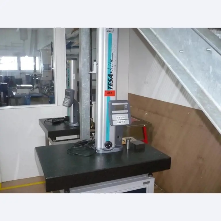 Tornos y fresadoras CNC, rectificadoras CNC, centros de mecanizado CNC-1