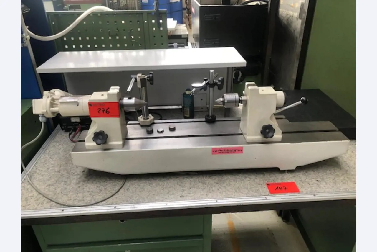 Tornos e fresadoras CNC, rectificadoras CNC, centros de maquinagem CNC-1