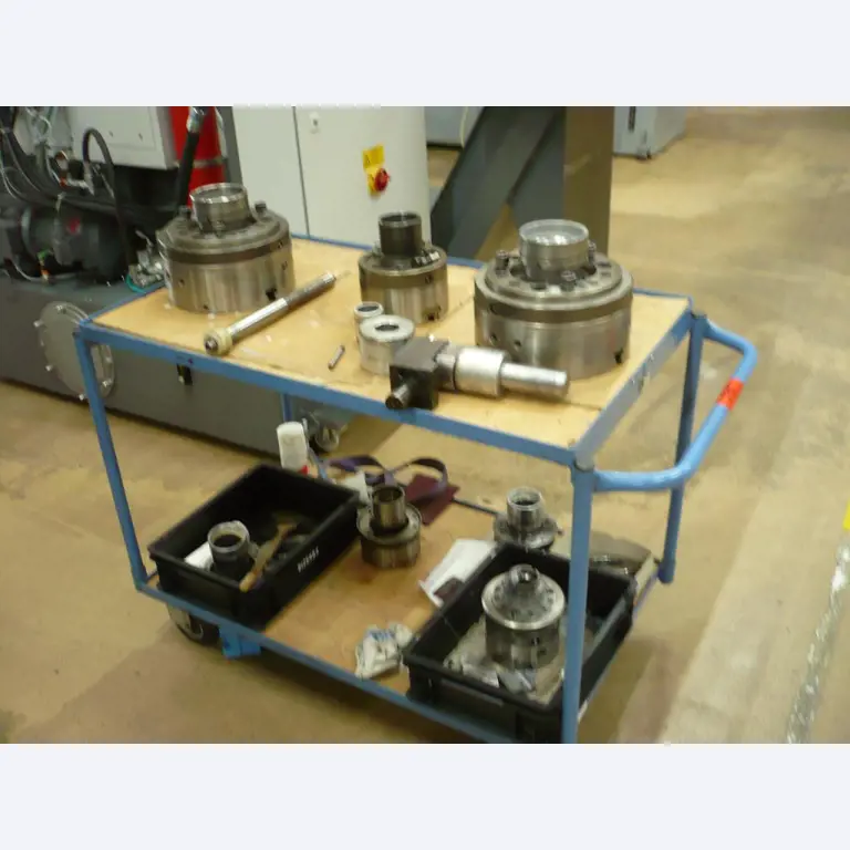 Tornos e fresadoras CNC, rectificadoras CNC, centros de maquinagem CNC-1