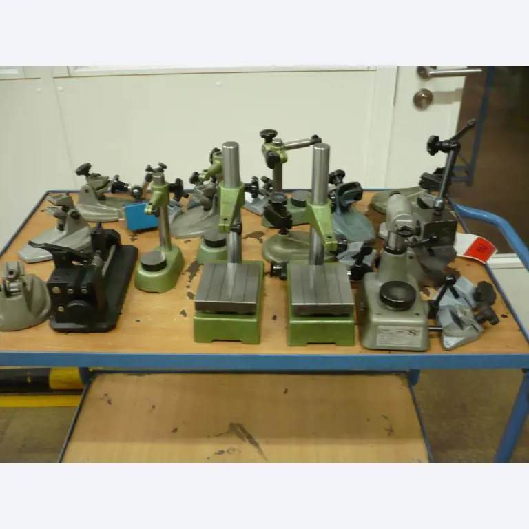 Tornos e fresadoras CNC, rectificadoras CNC, centros de maquinagem CNC-1