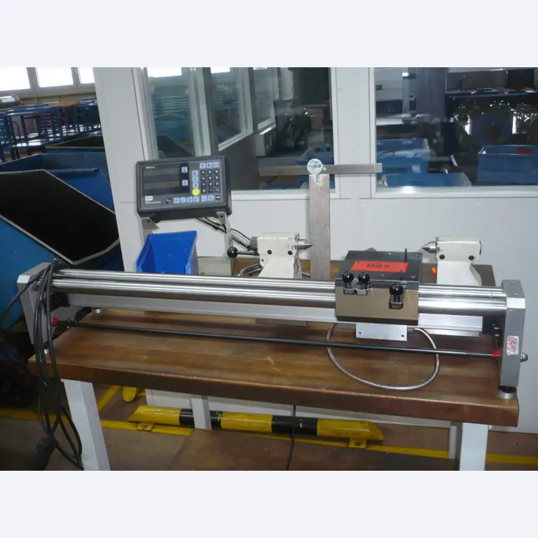 Tornos e fresadoras CNC, rectificadoras CNC, centros de maquinagem CNC-1