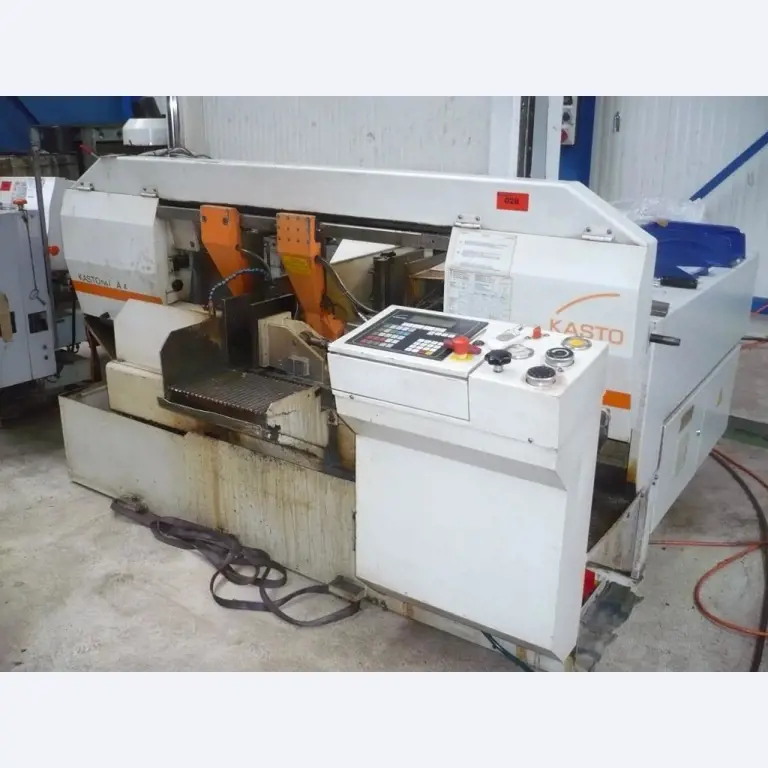 Tours et fraiseuses CNC, rectifieuses CNC, centres d'usinage CNC-1