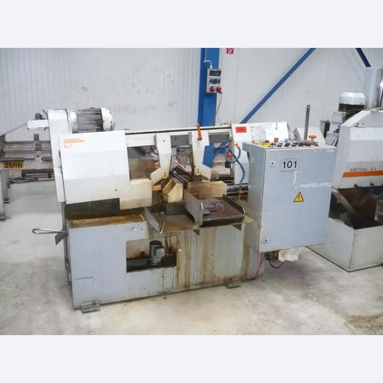 CNC soustruhy a frézky, CNC brusky, CNC obráběcí centra-1