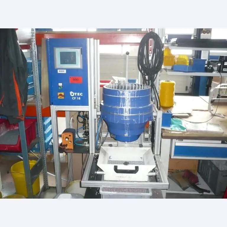 CNC soustruhy a frézky, CNC brusky, CNC obráběcí centra-1