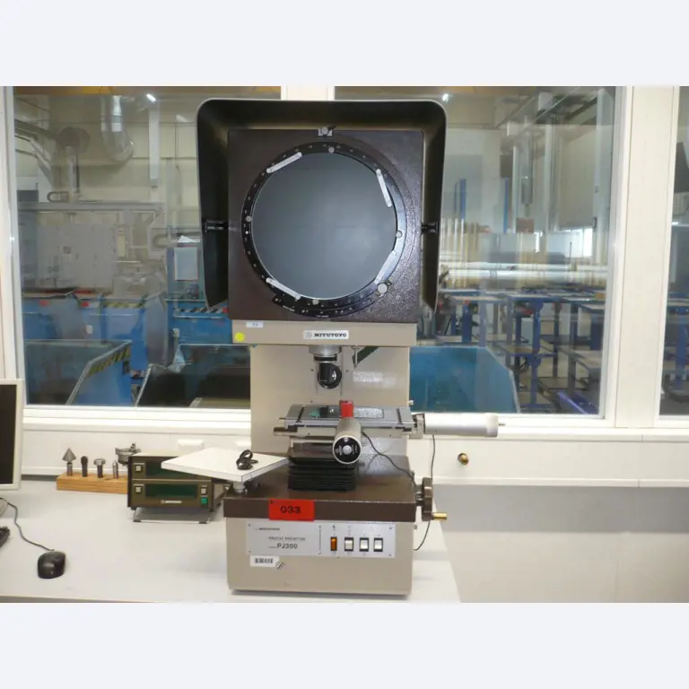 Tornos e fresadoras CNC, rectificadoras CNC, centros de maquinagem CNC-1