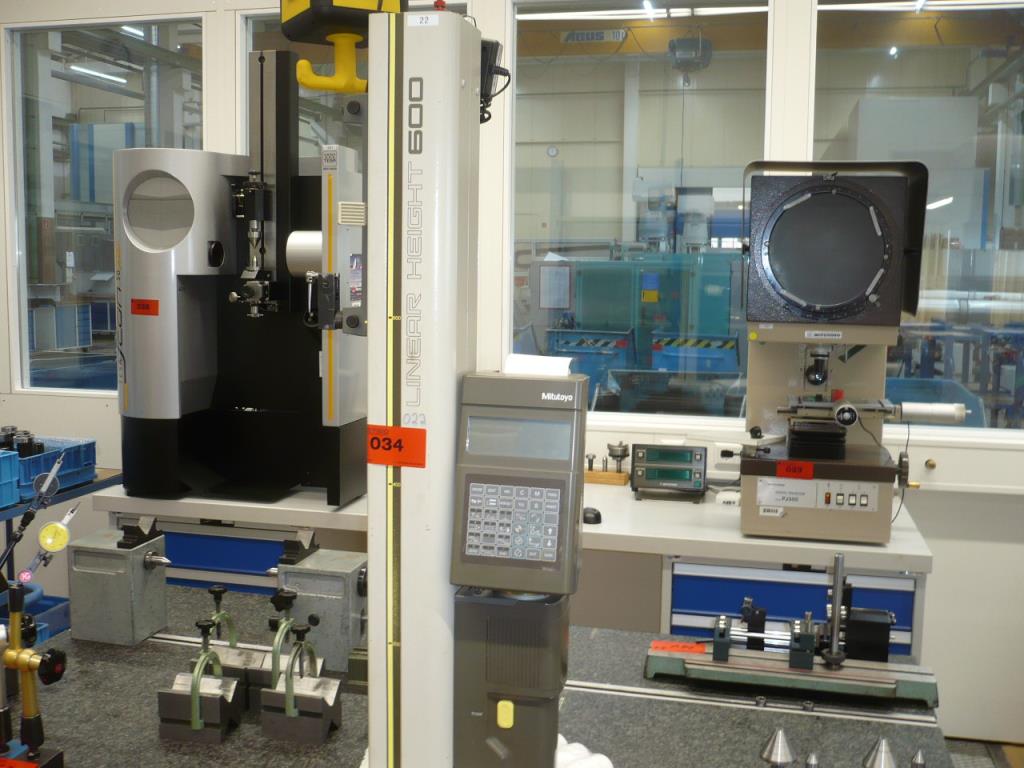 Tornos e fresadoras CNC, rectificadoras CNC, centros de maquinagem CNC-1