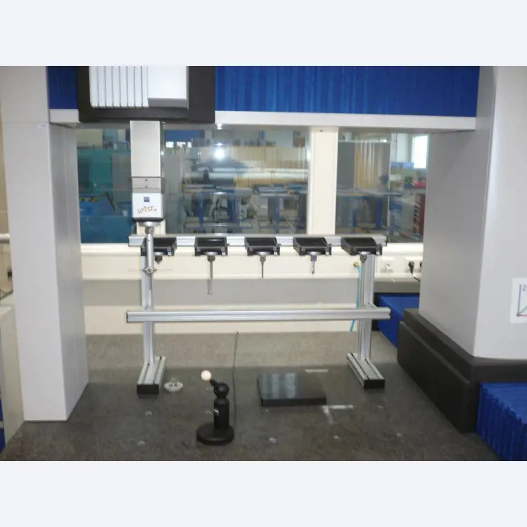 Tornos e fresadoras CNC, rectificadoras CNC, centros de maquinagem CNC-2