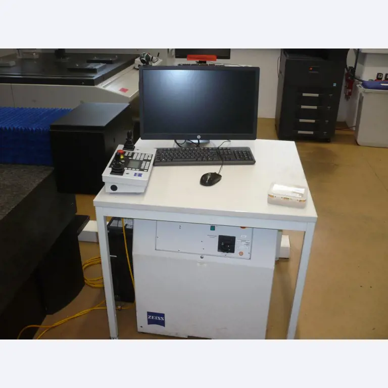 Tornos e fresadoras CNC, rectificadoras CNC, centros de maquinagem CNC-3