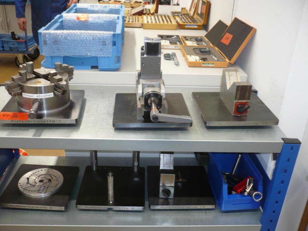 Tornos e fresadoras CNC, rectificadoras CNC, centros de maquinagem CNC-4