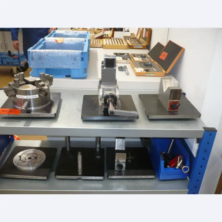 Tornos e fresadoras CNC, rectificadoras CNC, centros de maquinagem CNC-4