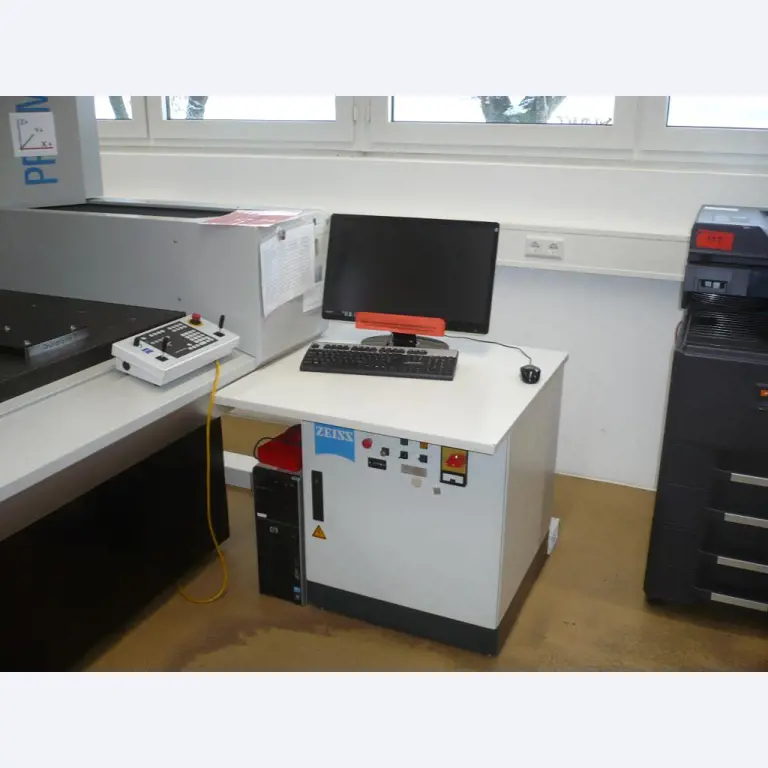 Tornos e fresadoras CNC, rectificadoras CNC, centros de maquinagem CNC-3