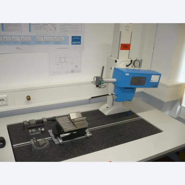 Tokarki i frezarki CNC, szlifierki CNC, centra obróbcze CNC-1