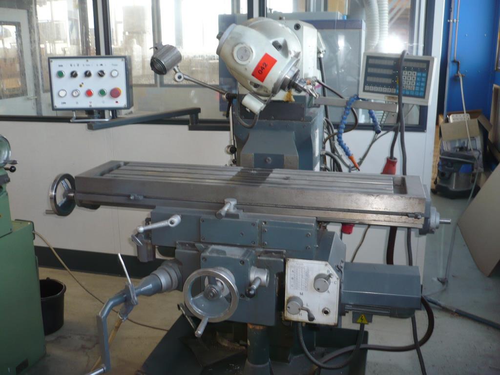 Tornos e fresadoras CNC, rectificadoras CNC, centros de maquinagem CNC-1