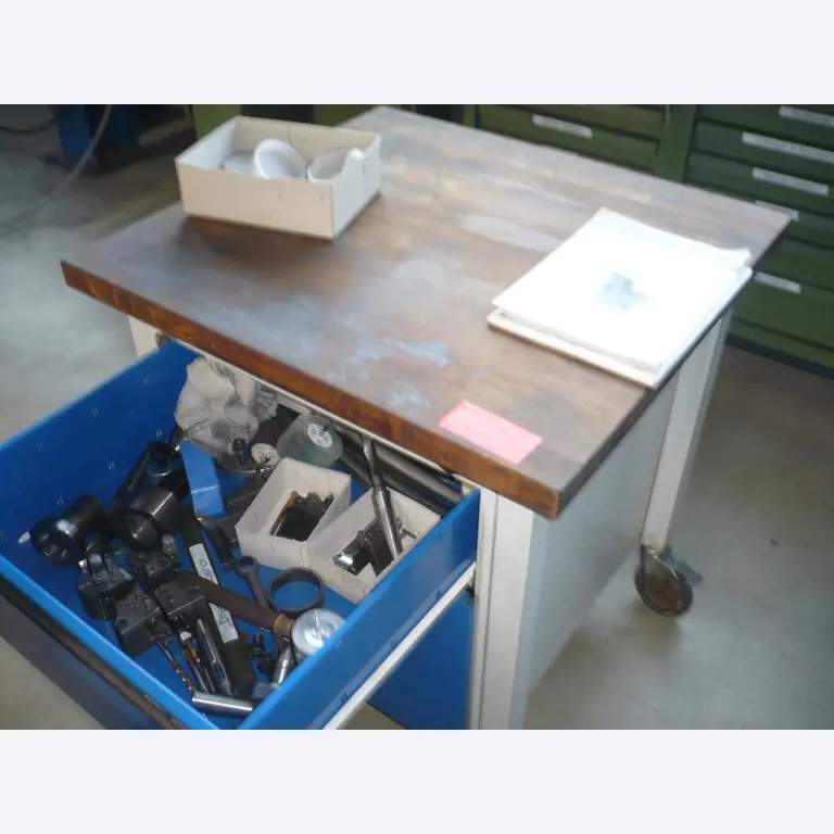 Tornos e fresadoras CNC, rectificadoras CNC, centros de maquinagem CNC-2