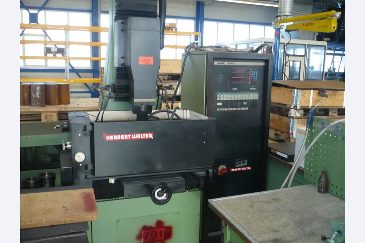 CNC-Dreh-und Fräsmaschinen, CNC-Schleifmaschinen, CNC-Bearbeitungszentren-1