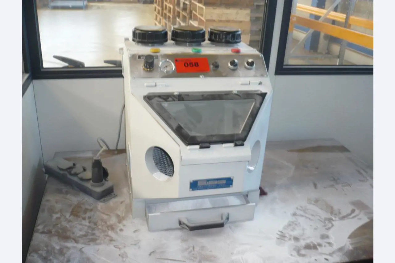 CNC turning and milling machines, CNC grinding machines, CNC machining centers-1