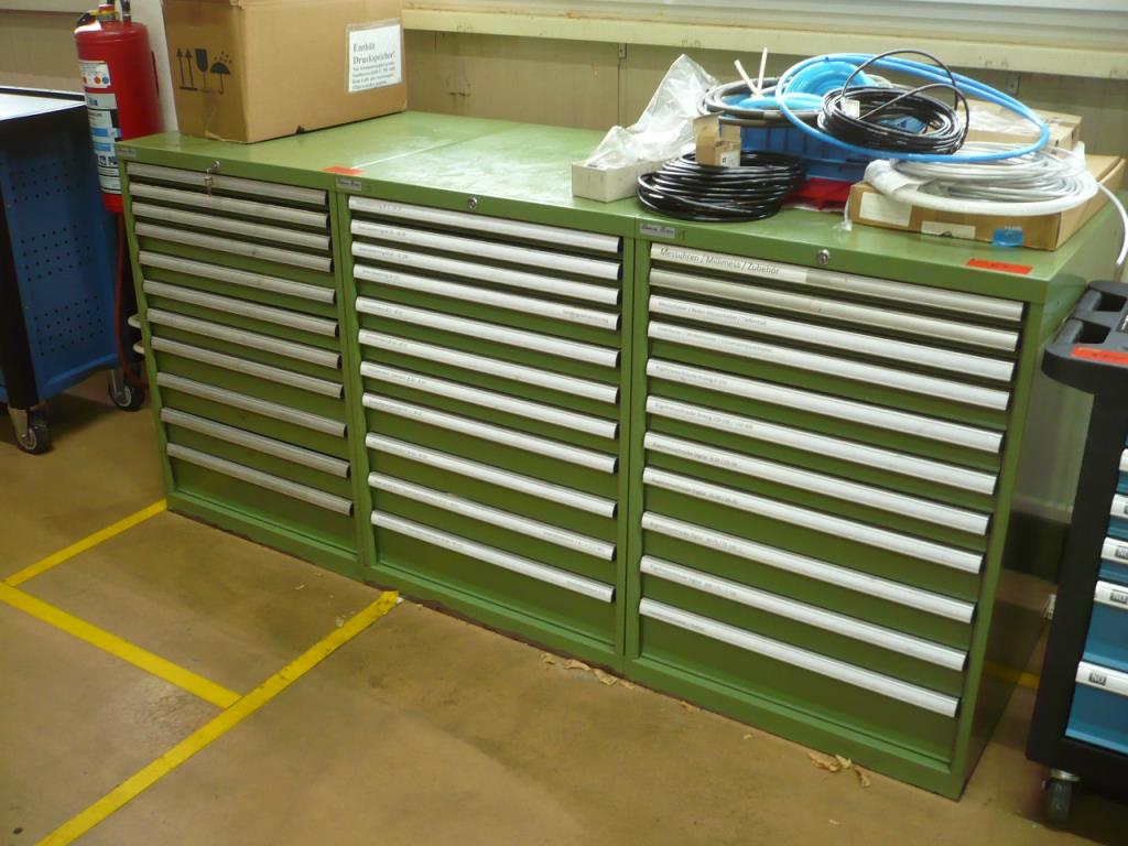 CNC soustruhy a frézky, CNC brusky, CNC obráběcí centra-1