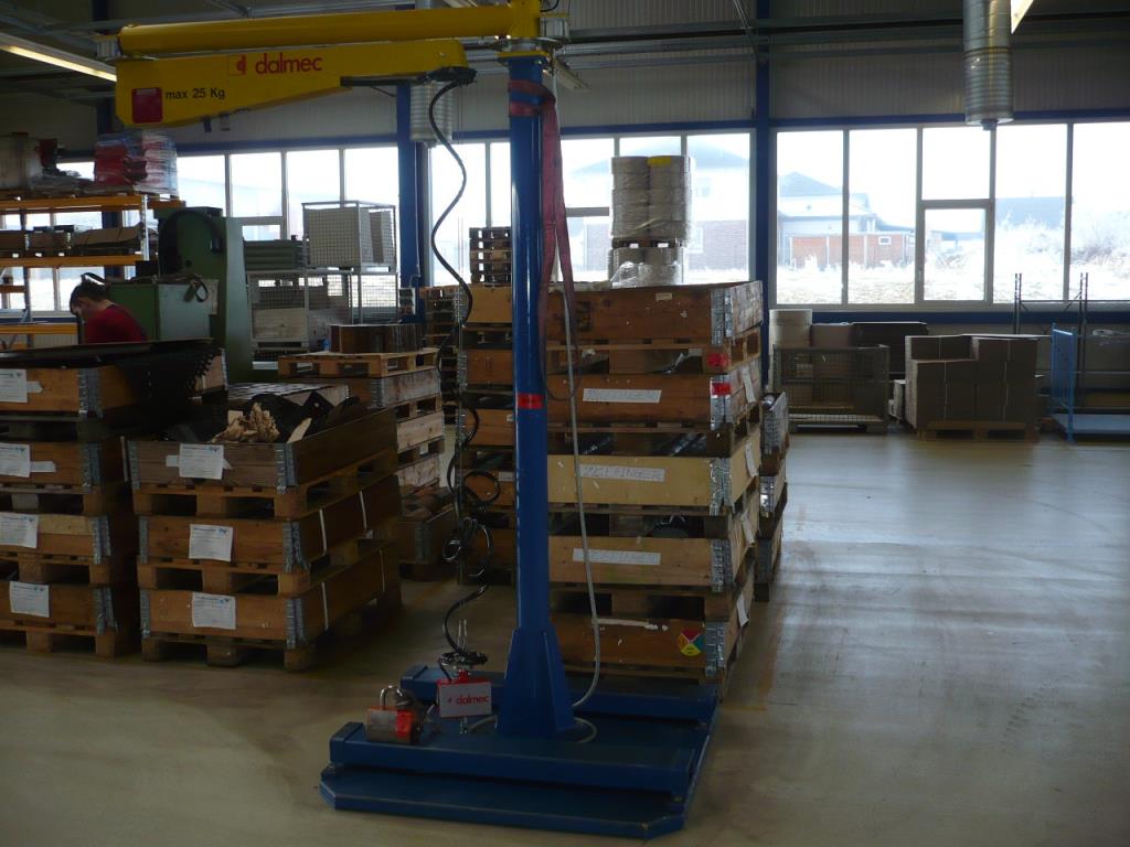 Tornos e fresadoras CNC, rectificadoras CNC, centros de maquinagem CNC-1