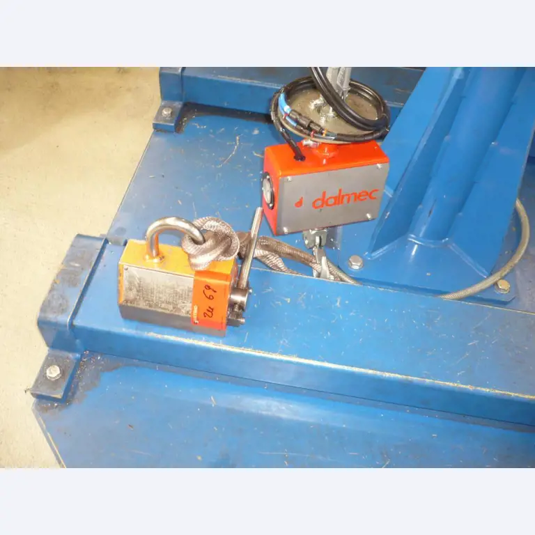 Tornos e fresadoras CNC, rectificadoras CNC, centros de maquinagem CNC-2