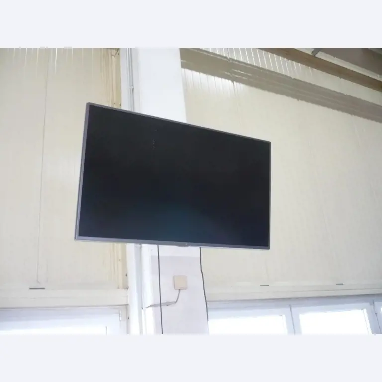 Stroji za struženje in rezkanje CNC, brusilni stroji CNC, obdelovalni centri CNC-2