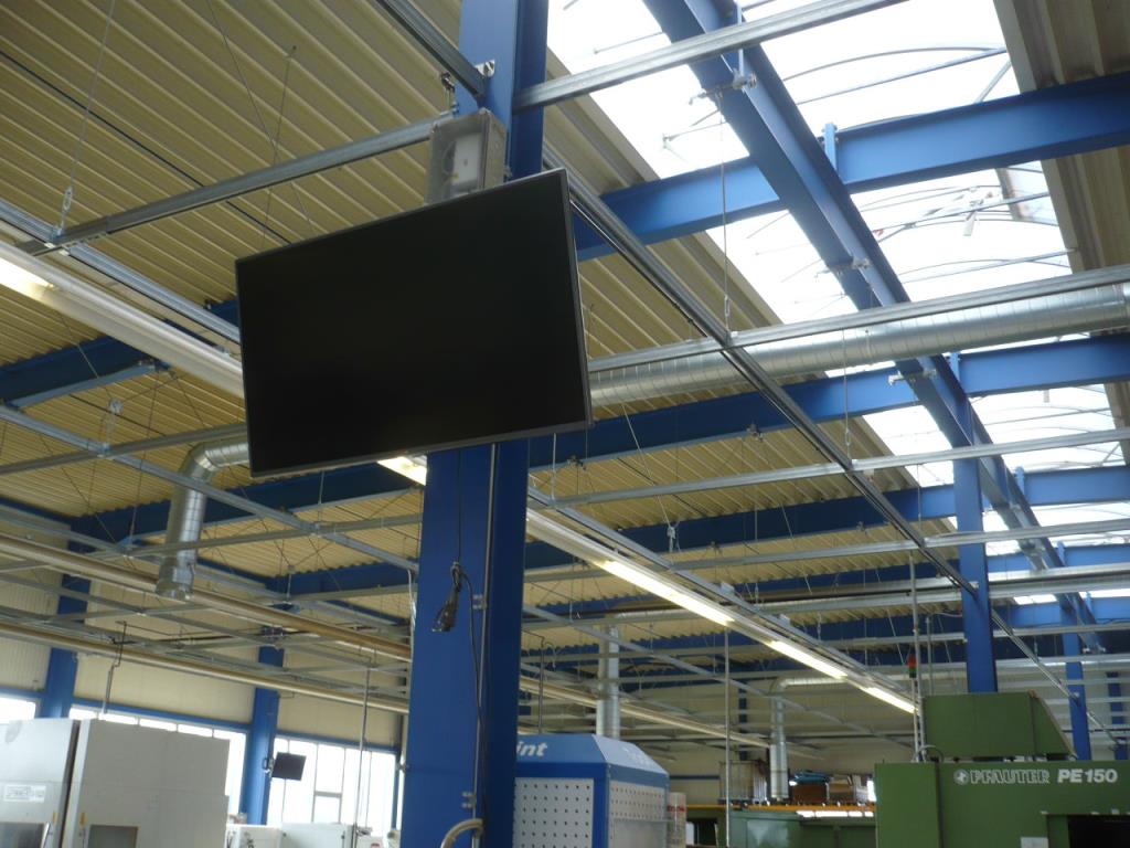 CNC soustruhy a frézky, CNC brusky, CNC obráběcí centra-5