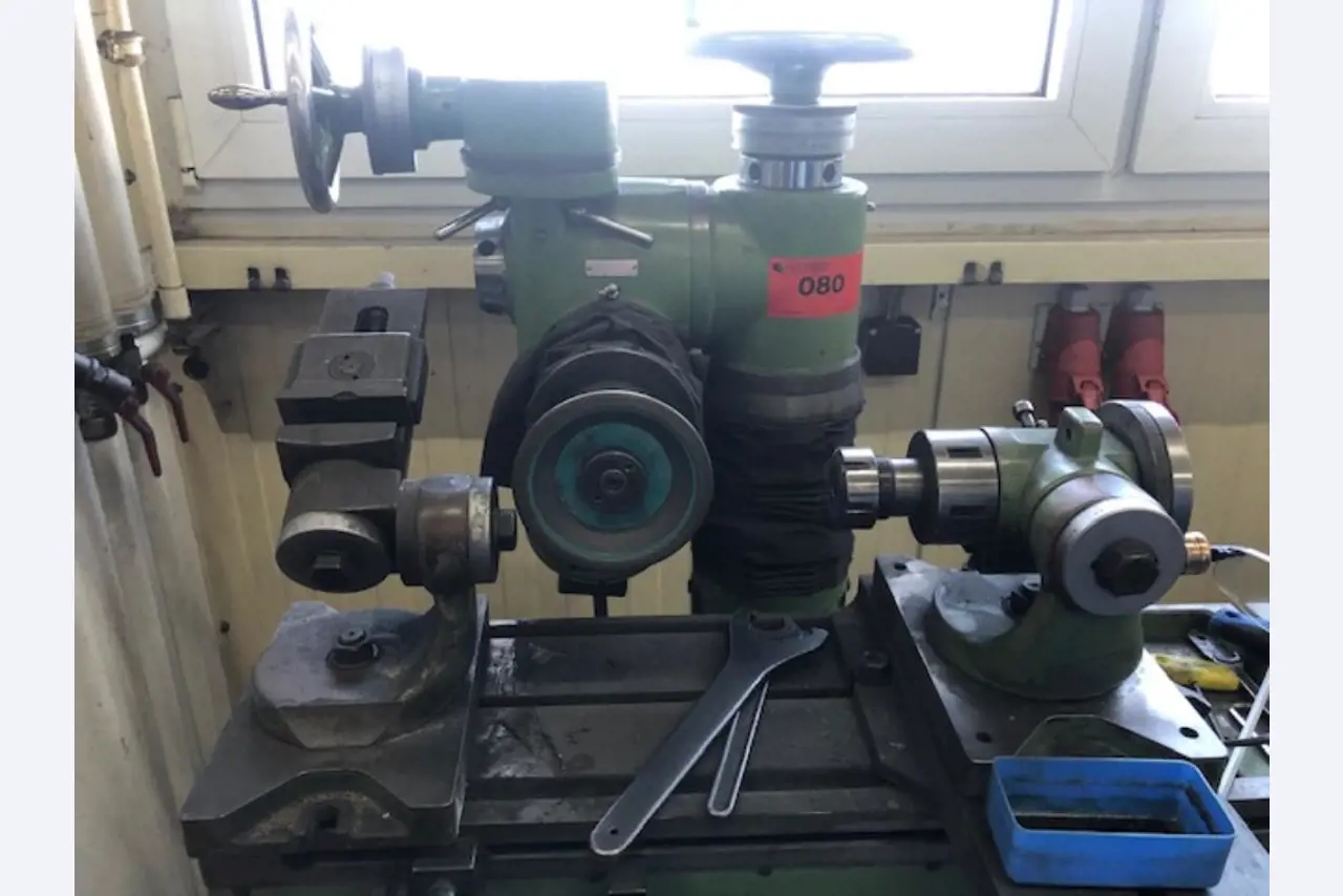 CNC turning and milling machines, CNC grinding machines, CNC machining centers-2