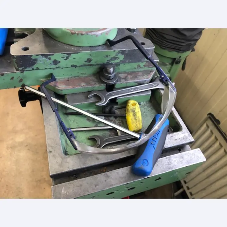 CNC turning and milling machines, CNC grinding machines, CNC machining centers-4