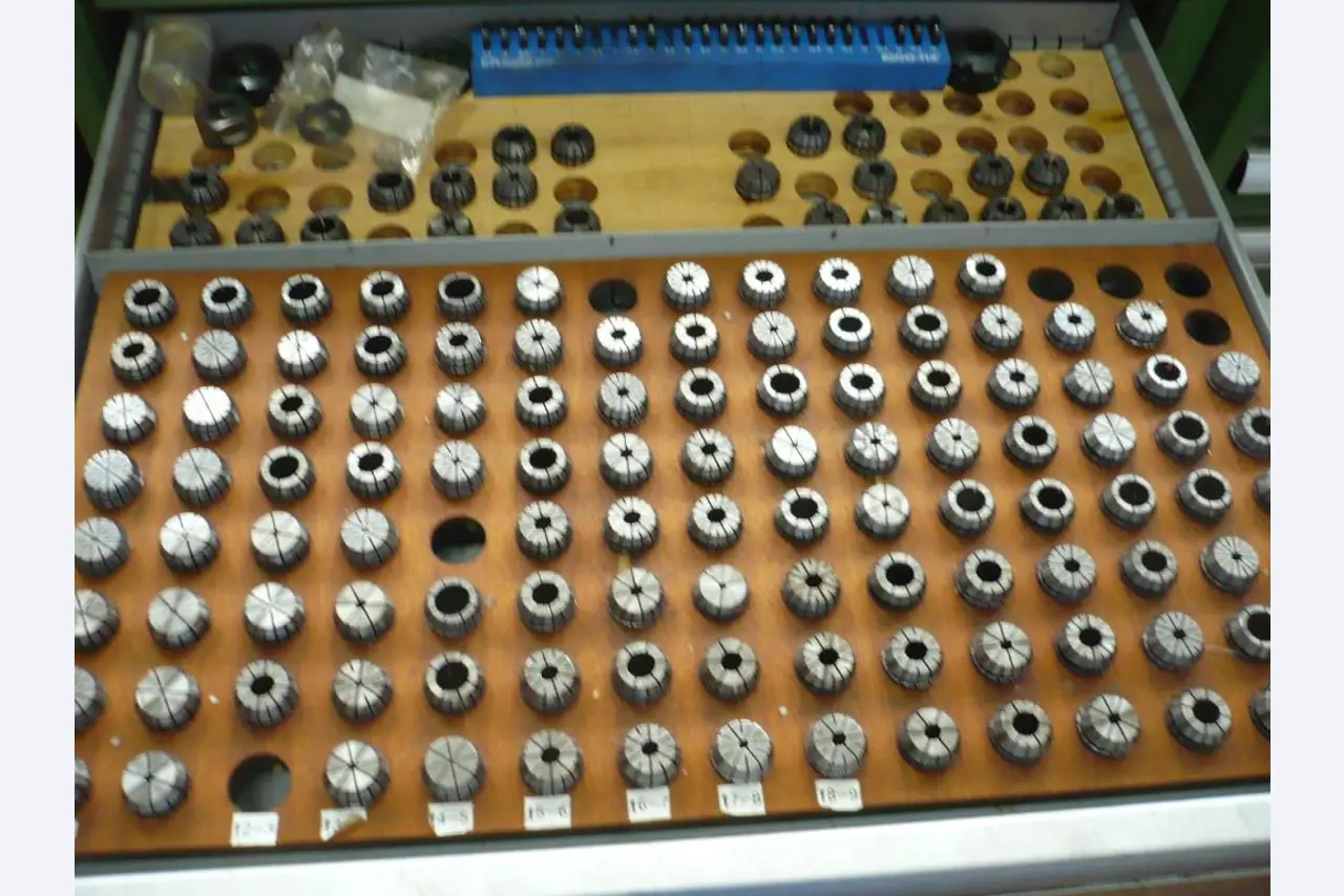 CNC turning and milling machines, CNC grinding machines, CNC machining centers-4