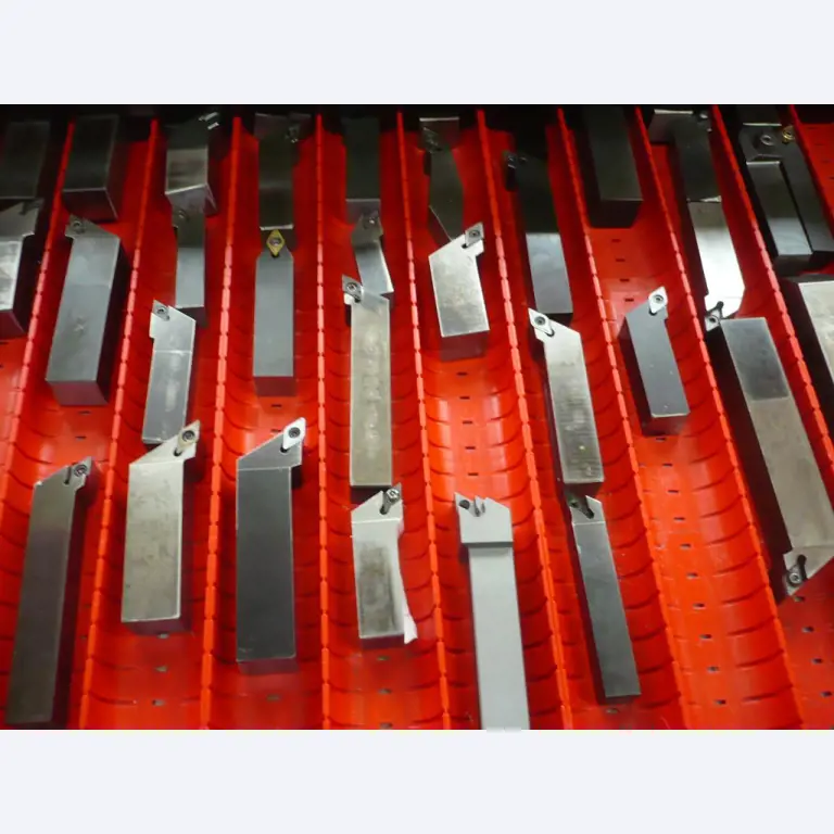 Tornos e fresadoras CNC, rectificadoras CNC, centros de maquinagem CNC-2