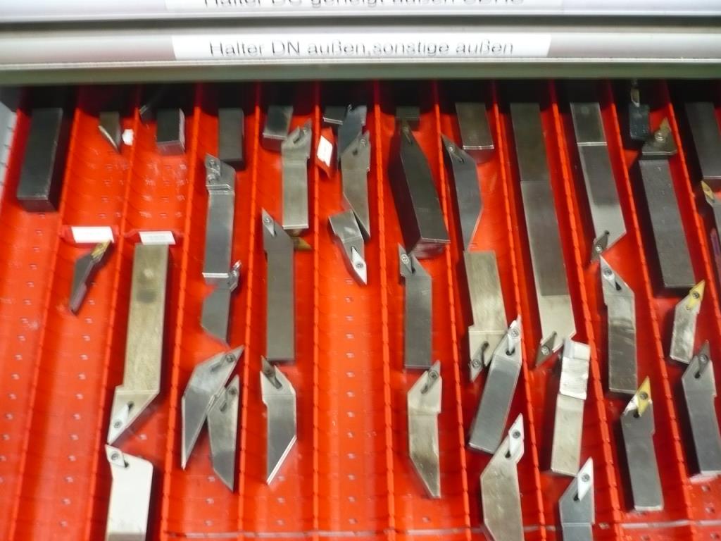 Tornos e fresadoras CNC, rectificadoras CNC, centros de maquinagem CNC-3