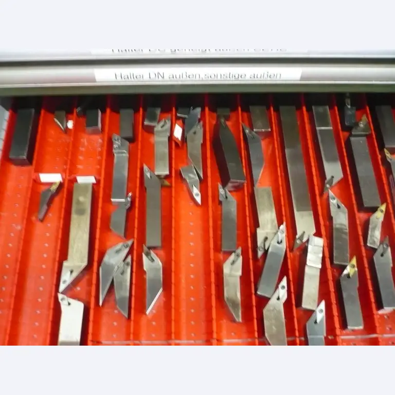 Tornos e fresadoras CNC, rectificadoras CNC, centros de maquinagem CNC-3