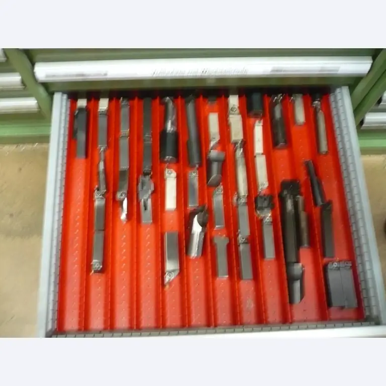 Tornos e fresadoras CNC, rectificadoras CNC, centros de maquinagem CNC-6