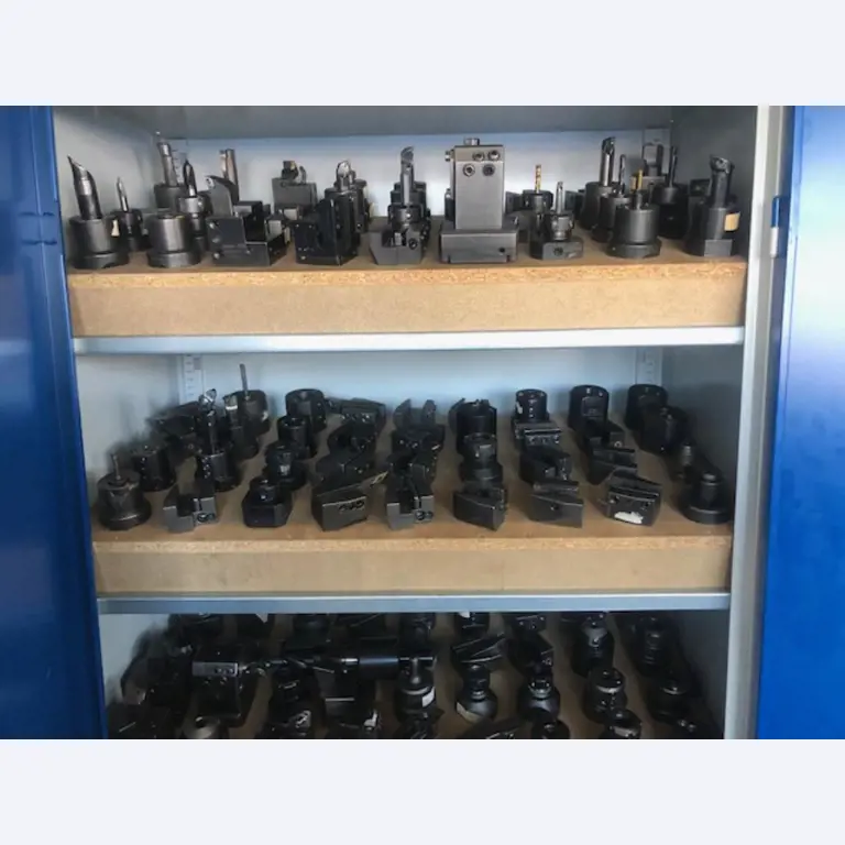 Tornos e fresadoras CNC, rectificadoras CNC, centros de maquinagem CNC-1