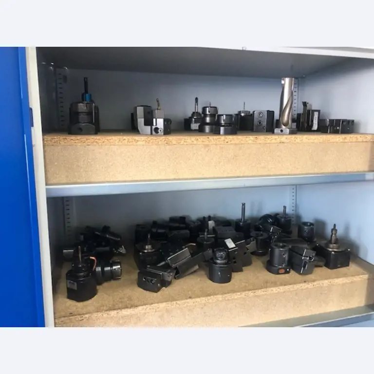 Tornos e fresadoras CNC, rectificadoras CNC, centros de maquinagem CNC-1