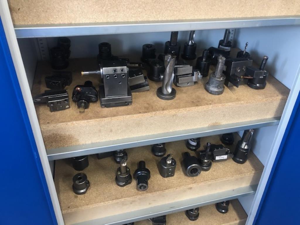 Tornos e fresadoras CNC, rectificadoras CNC, centros de maquinagem CNC-2