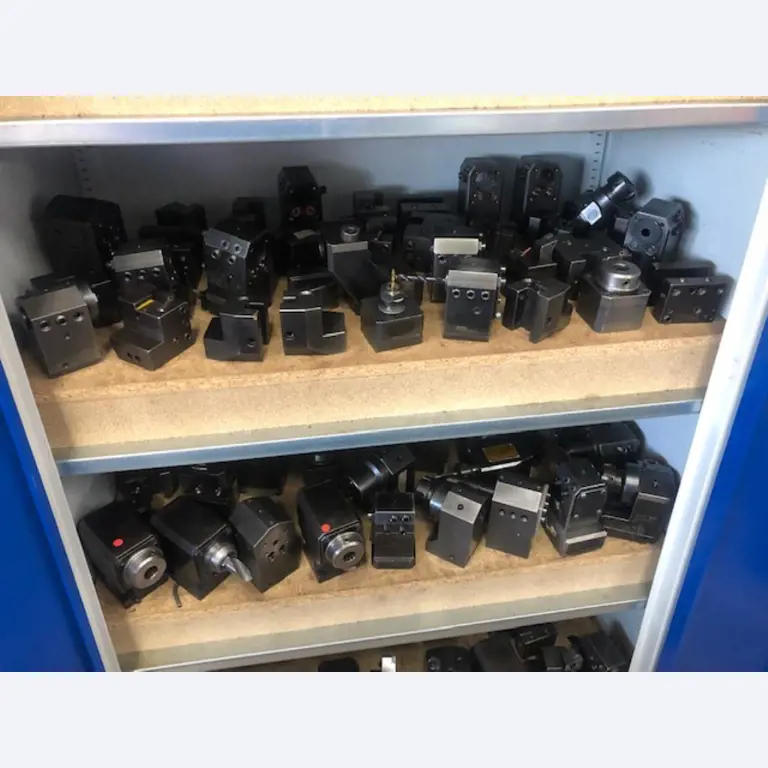 Tornos e fresadoras CNC, rectificadoras CNC, centros de maquinagem CNC-2