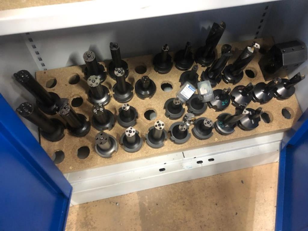 Tornos e fresadoras CNC, rectificadoras CNC, centros de maquinagem CNC-2