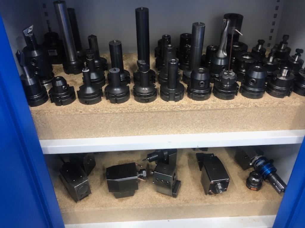 Tornos e fresadoras CNC, rectificadoras CNC, centros de maquinagem CNC-2