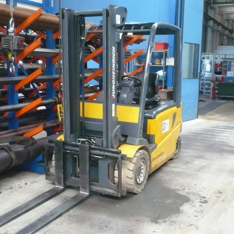 electr. forklift truck - released at a later date - April 30 Jungheinrich EFG430