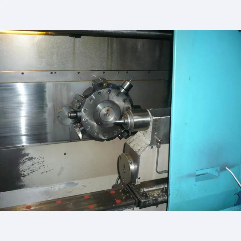 Tornos e fresadoras CNC, rectificadoras CNC, centros de maquinagem CNC-3