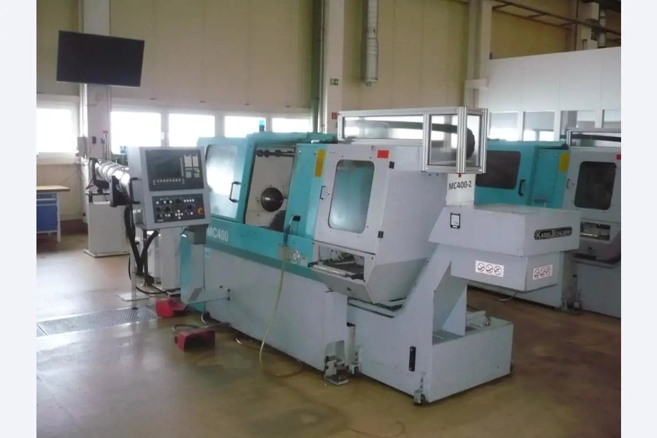 Tornos e fresadoras CNC, rectificadoras CNC, centros de maquinagem CNC-1