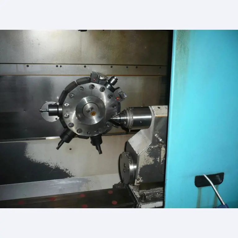 Tornos e fresadoras CNC, rectificadoras CNC, centros de maquinagem CNC-4
