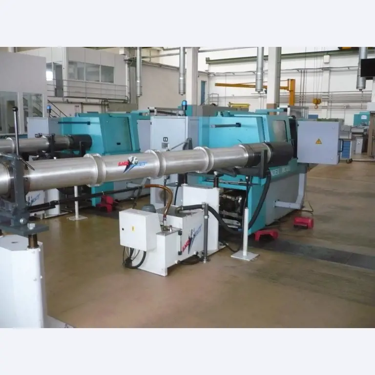 Tornos e fresadoras CNC, rectificadoras CNC, centros de maquinagem CNC-5