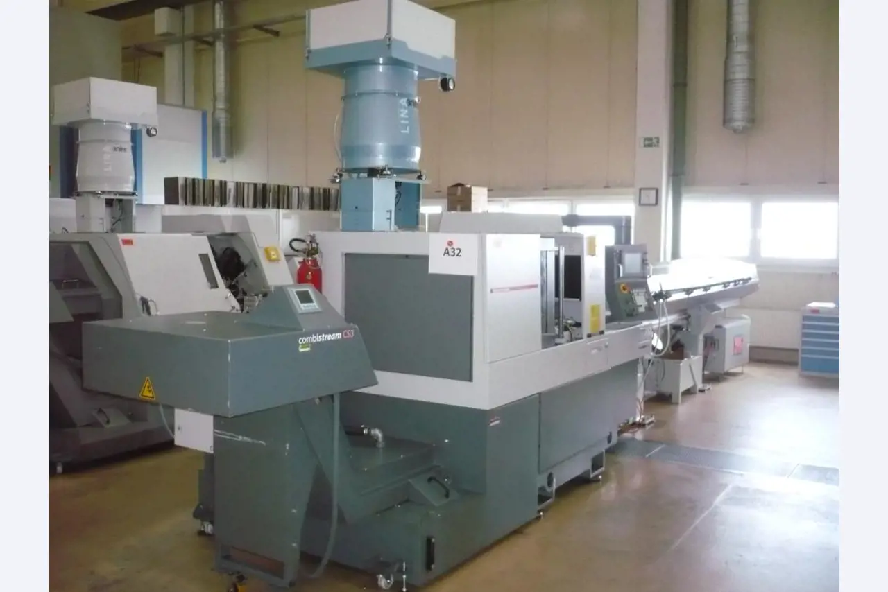 CNC soustruhy a frézky, CNC brusky, CNC obráběcí centra-1