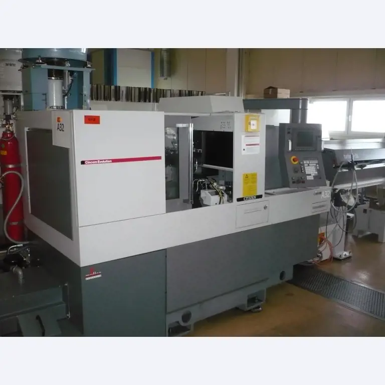 CNC soustruhy a frézky, CNC brusky, CNC obráběcí centra-2