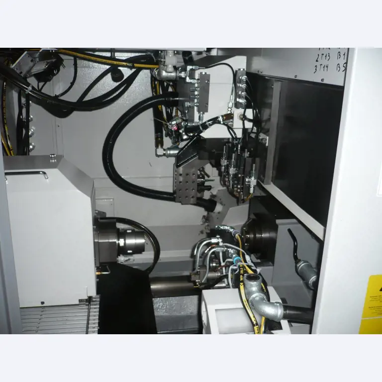 CNC soustruhy a frézky, CNC brusky, CNC obráběcí centra-3