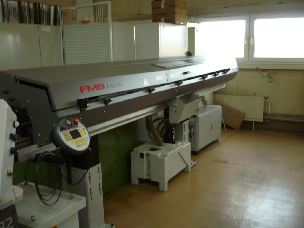 Tornos e fresadoras CNC, rectificadoras CNC, centros de maquinagem CNC-5