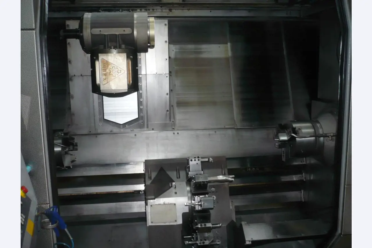 Tornos e fresadoras CNC, rectificadoras CNC, centros de maquinagem CNC-3